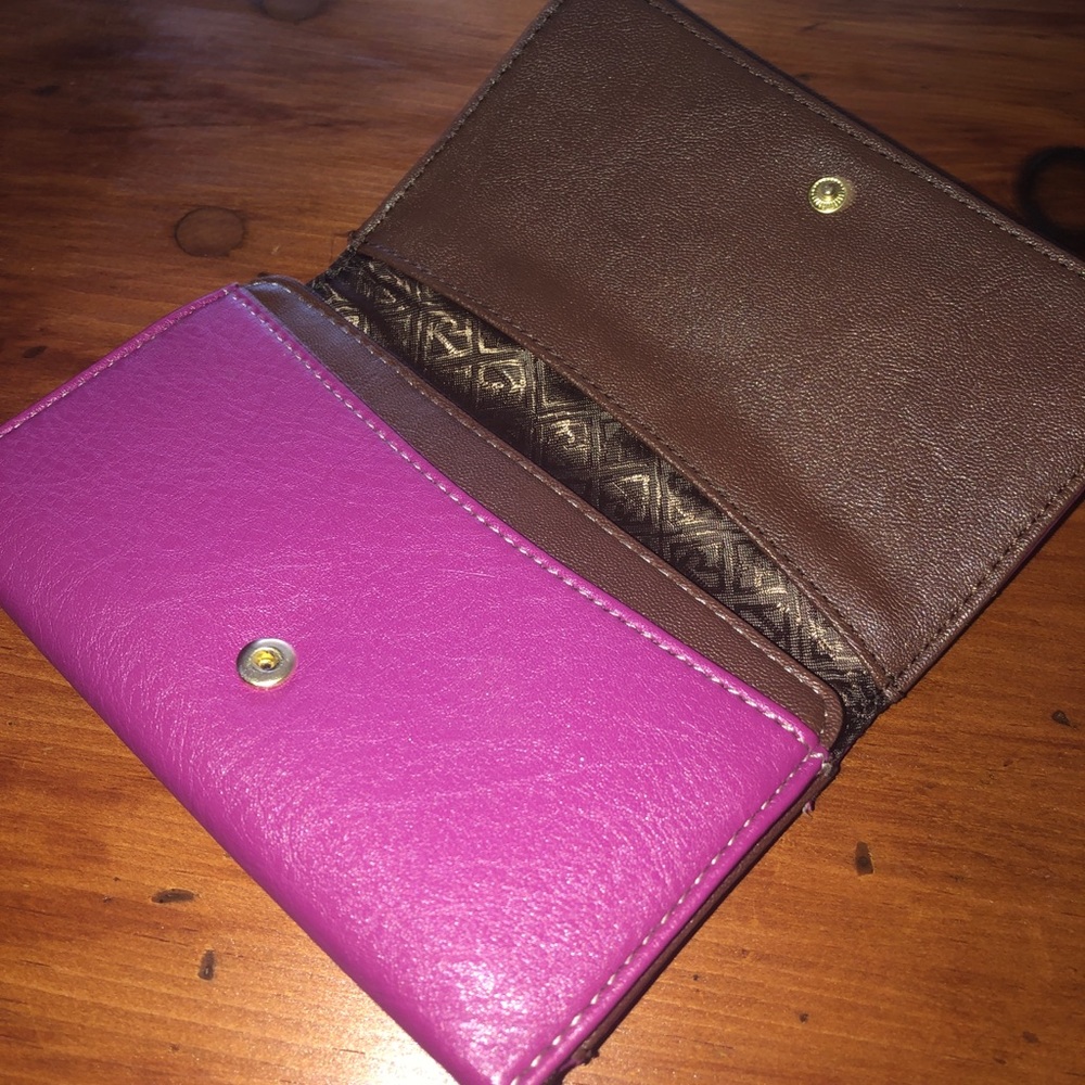 Relic Wallet - Picture 4 of 5